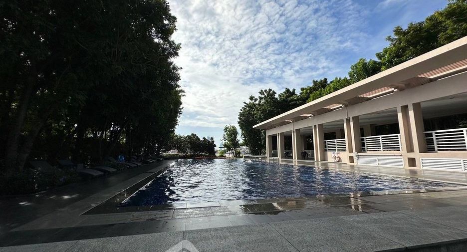 For sale 3 bedrooms condo in Bang Kho Laem, Bangkok