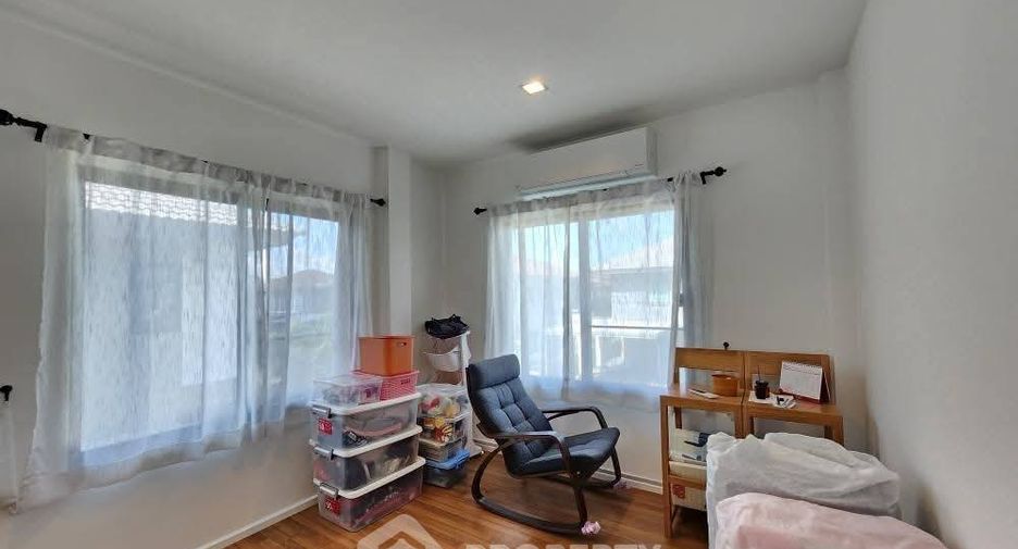 For sale 4 bedrooms house in Lat Krabang, Bangkok