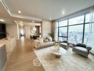 For sale 3 bedrooms condo in Ratchathewi, Bangkok