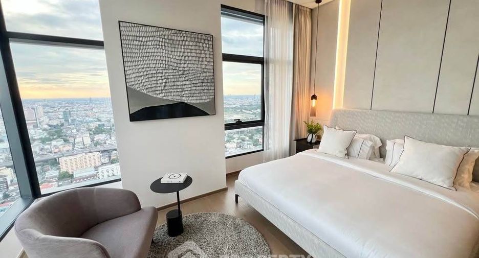 For sale 3 bedrooms condo in Ratchathewi, Bangkok