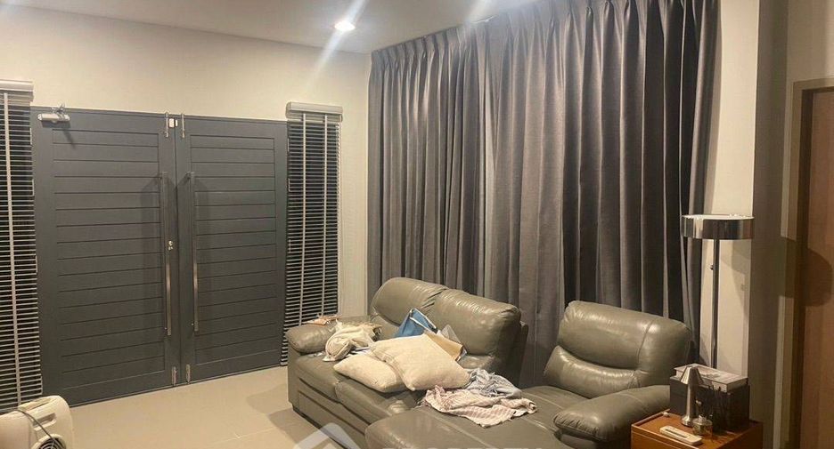 For rent and for sale 4 bedrooms house in Si Racha, Chonburi