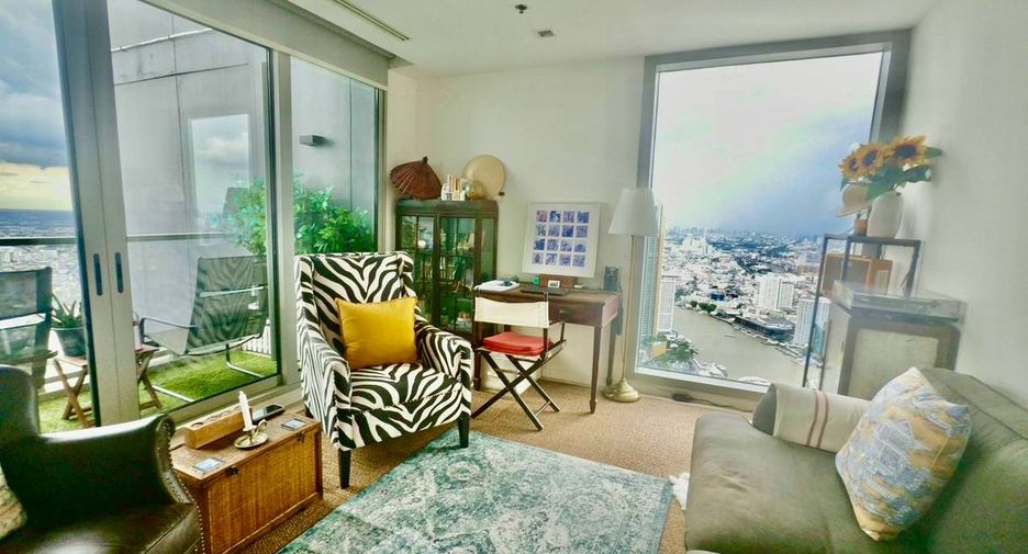 For sale 3 ベッドルーム condo in Sathon, Bangkok
