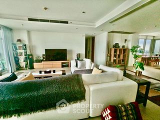 For sale 3 bedrooms condo in Sathon, Bangkok