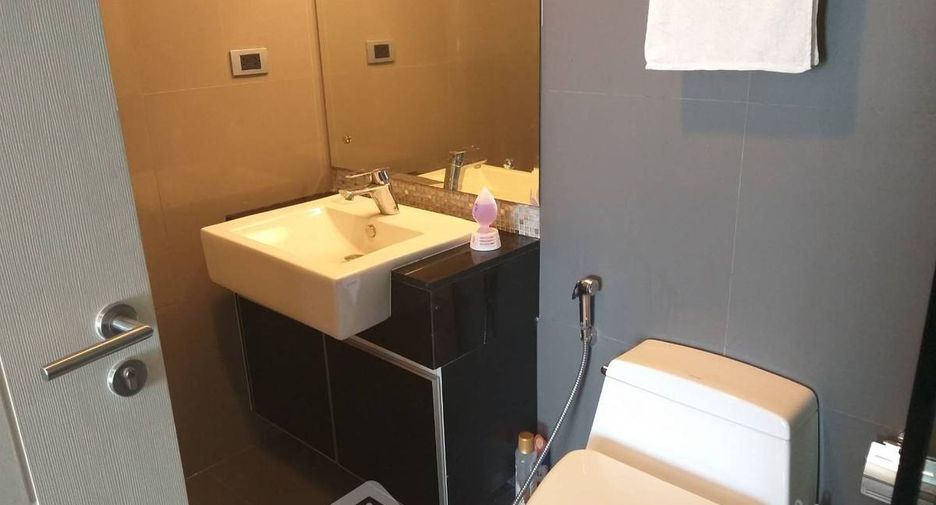 For rent and for sale 1 bed condo in Khlong Toei, Bangkok