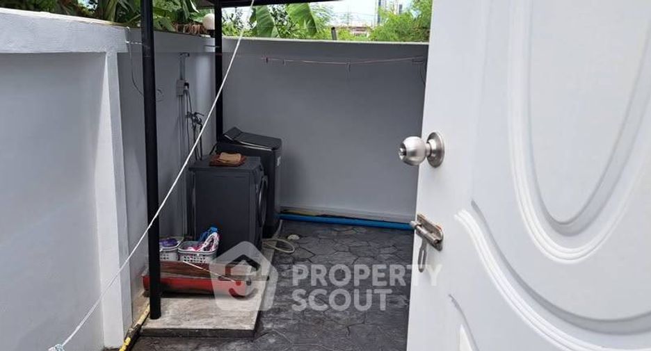 Haus zur Miete und zum Kauf mit 6 Zimmer in East Pattaya, Pattaya