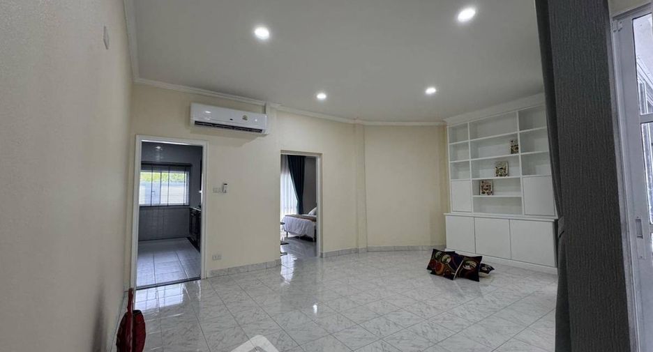 For rent and for sale 3 bedrooms house in East Pattaya, Pattaya