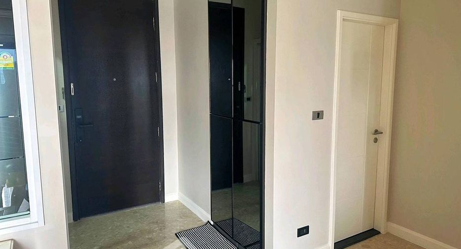 For sale 1 bed condo in Khlong Toei, Bangkok