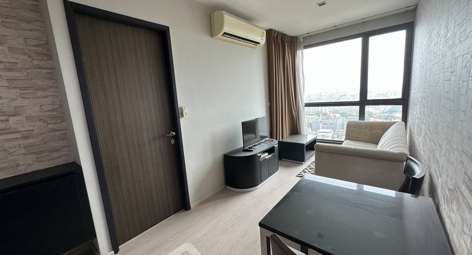 For sale 1 bed condo in Khlong Toei, Bangkok
