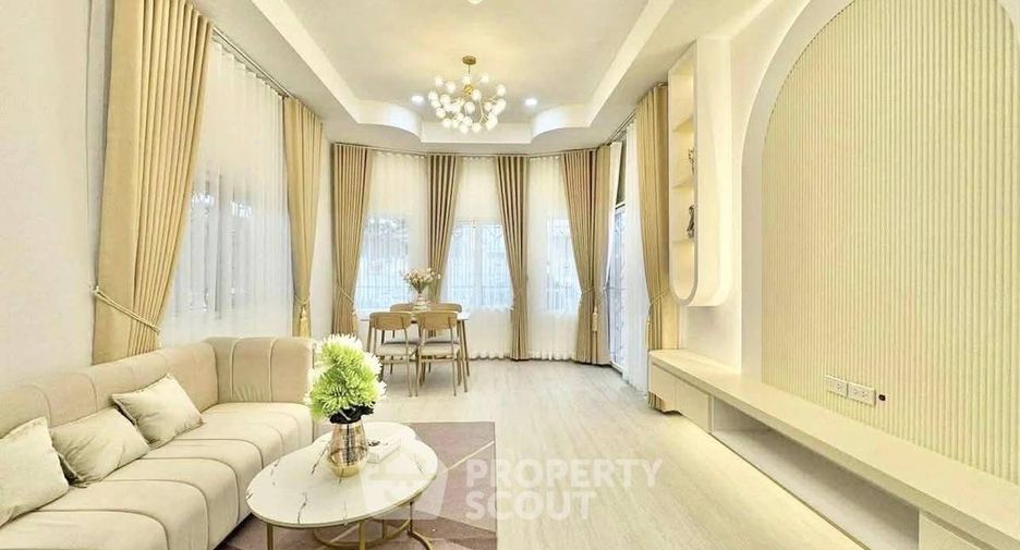 For sale 3 bedrooms villa in Bang Lamung, Chonburi