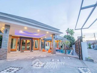 For rent and for sale 4 bedrooms house in Sattahip, Chonburi