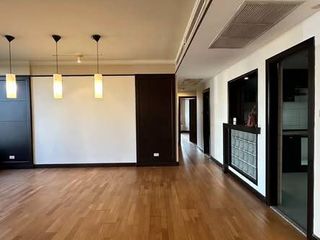 Продажа 3 спальни кондо в Патхум Щан, Бангкок