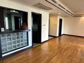 Продажа 3 спальни кондо в Патхум Щан, Бангкок
