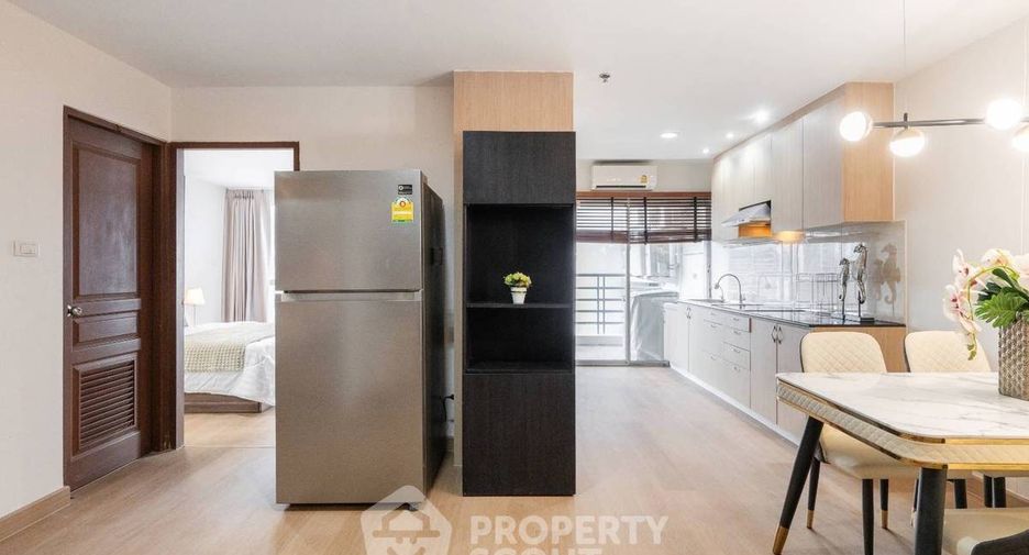 For sale 2 bedrooms condo in Khlong Toei, Bangkok