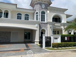 Haus zur Miete und zum Kauf mit 4 Zimmer in Prawet, Bangkok