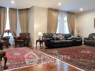 Haus zur Miete und zum Kauf mit 4 Zimmer in Prawet, Bangkok