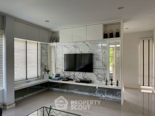 出售 4 卧室 独立屋 在 Lat Krabang, 曼谷