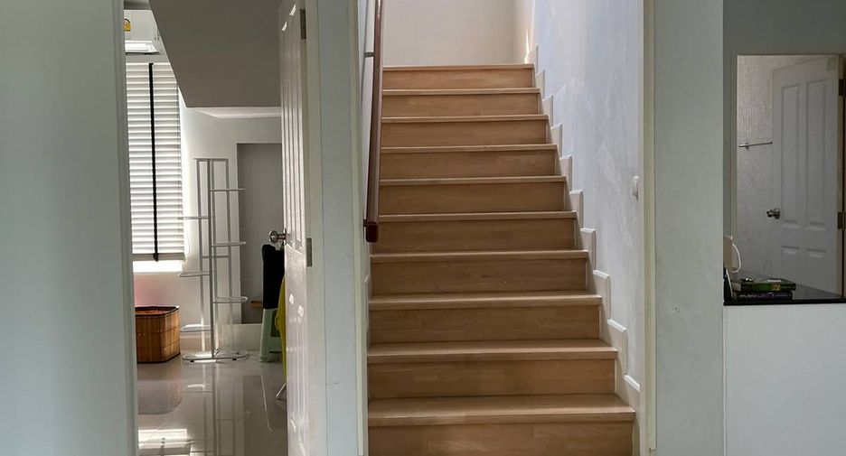 Haus zum Kauf mit 4 Zimmer in Lat Krabang, Bangkok