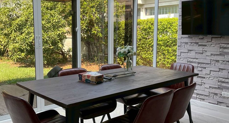 Haus zum Kauf mit 4 Zimmer in Lat Krabang, Bangkok