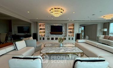 For sale 6 bedrooms condo in Watthana, Bangkok
