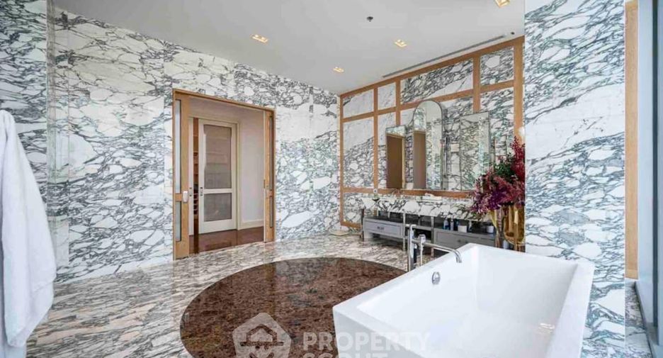 Wohnung zum Kauf mit 3 Zimmer in Sathon, Bangkok