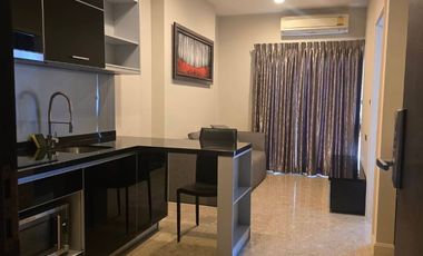 For sale 1 Beds condo in Khlong Toei, Bangkok