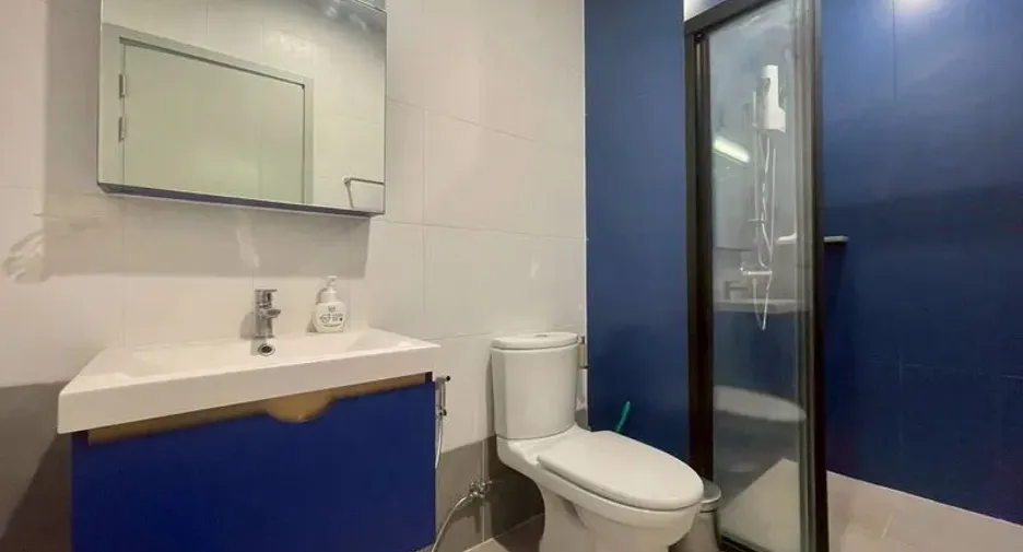 For rent 2 bedrooms condo in Watthana, Bangkok