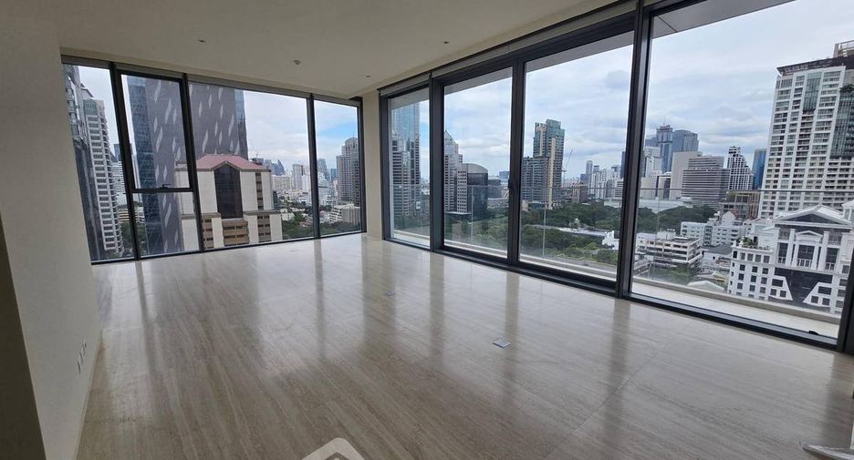 For sale 2 bedrooms condo in Pathum Wan, Bangkok