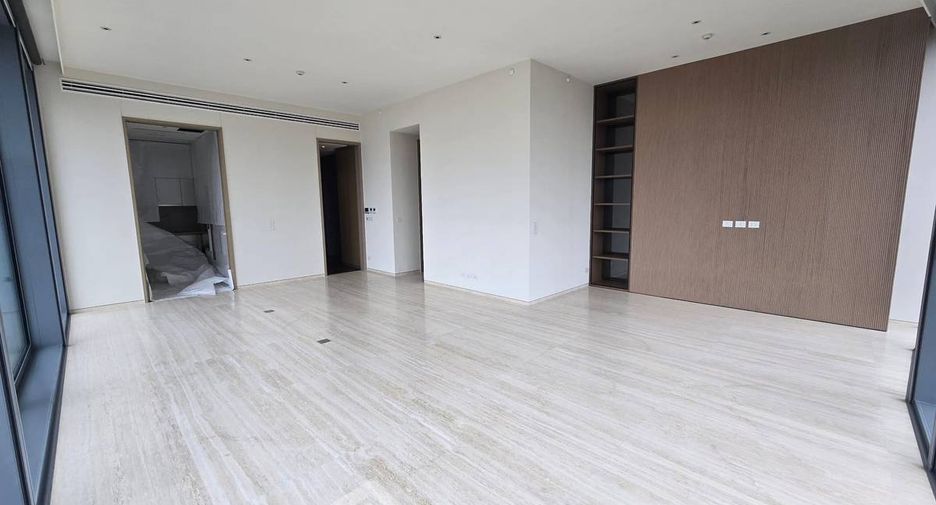 For sale 2 bedrooms condo in Pathum Wan, Bangkok