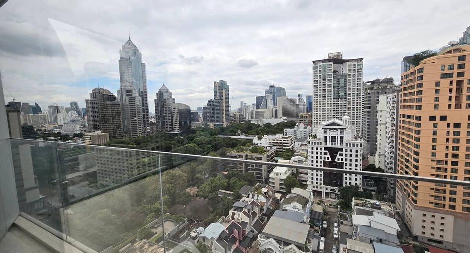 For sale 2 bedrooms condo in Pathum Wan, Bangkok