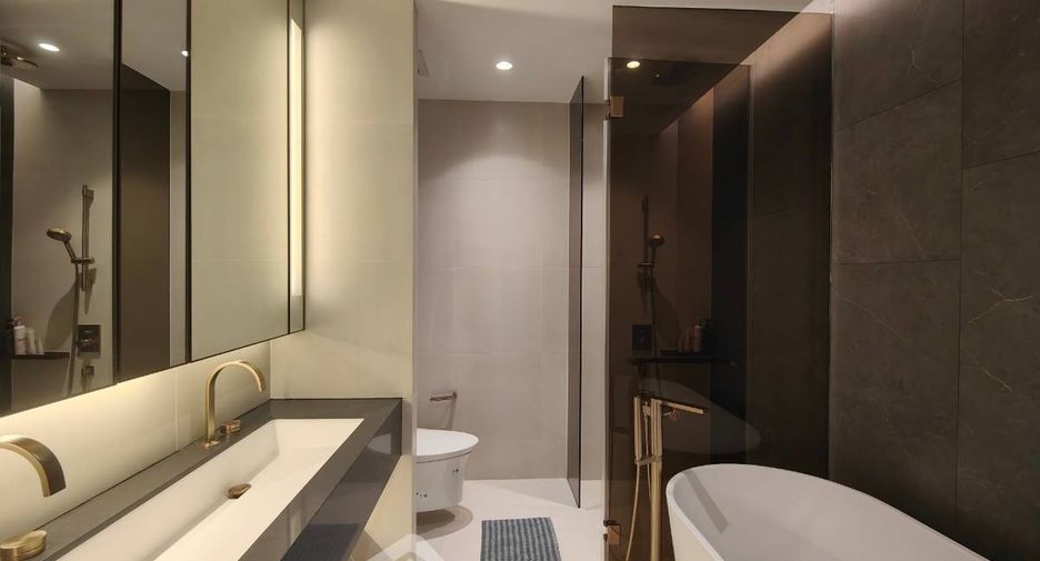 ขาย 2 ห้องนอน คอนโด ใน คลองเตย, กรุงเทพฯ