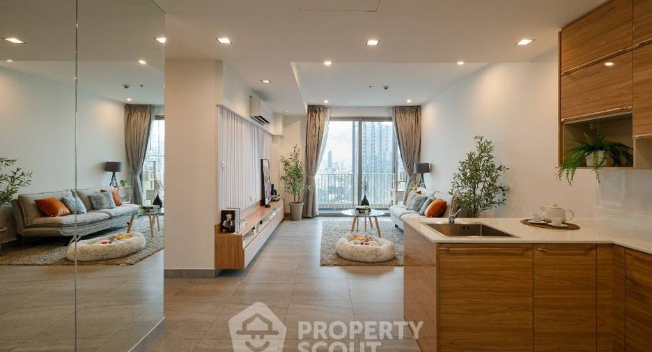 For sale 2 bedrooms condo in Khlong Toei, Bangkok