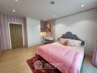 For sale 3 bedrooms townhouse in Lat Phrao, Bangkok