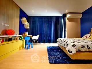 For sale 3 bedrooms townhouse in Lat Phrao, Bangkok