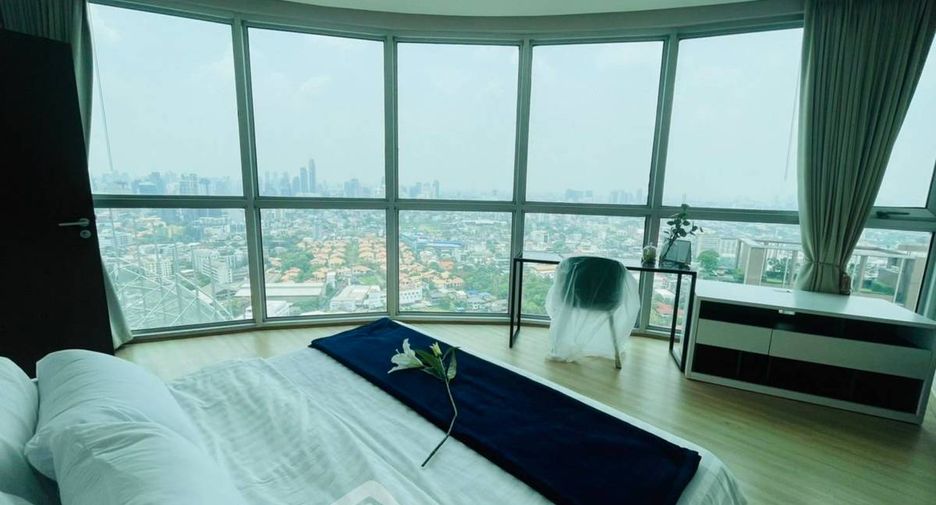 For sale 1 bed condo in Watthana, Bangkok