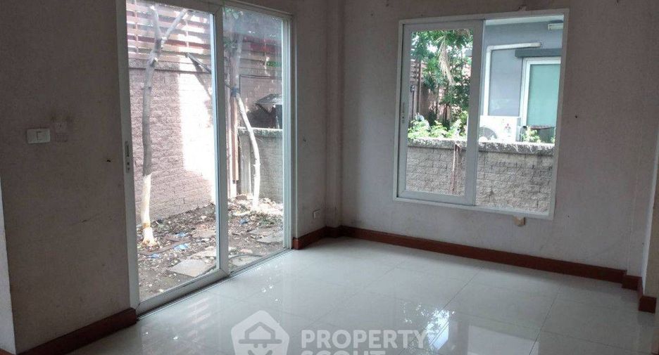 Haus zum Kauf mit 3 Zimmer in Bang Khun Thian, Bangkok