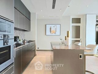 For sale 3 bedrooms condo in Khlong San, Bangkok