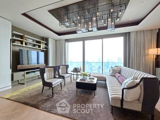 For sale 3 bedrooms condo in Khlong San, Bangkok