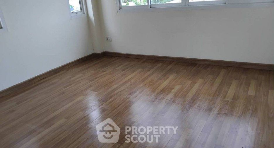 Продажа 3 спальни дом в Кхлонг Сам Ща, Бангкок