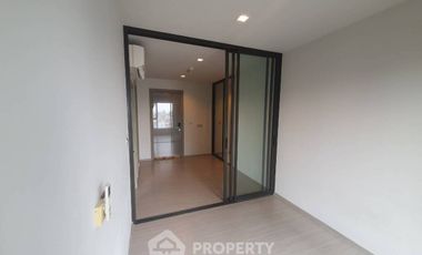 For sale 1 Beds condo in Huai Khwang, Bangkok