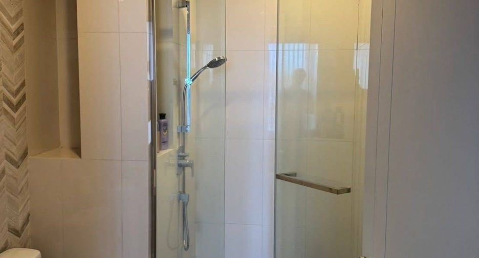 Продажа 1 кровать кондо в Кхлонг Тоеи, Бангкок