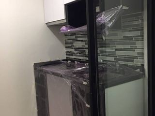 Продажа 1 кровать кондо в Кхлонг Сан, Бангкок