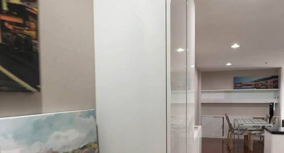For sale 2 bedrooms condo in Huai Khwang, Bangkok