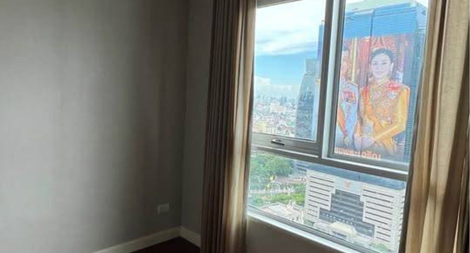 For sale 2 bedrooms condo in Huai Khwang, Bangkok