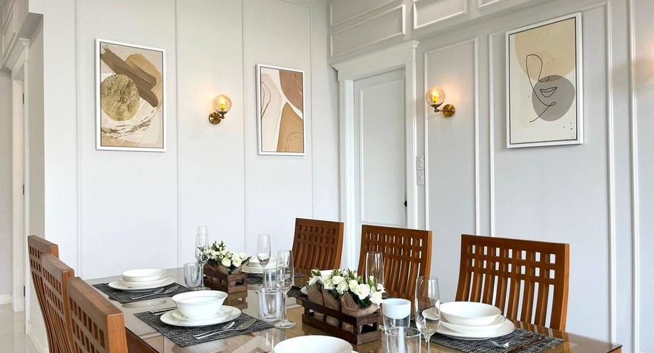 Villa en venta de 4 habitaciones en Bang Lamung, Chonburi