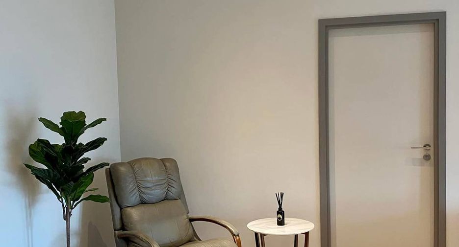 For rent and for sale 2 bedrooms condo in Thon Buri, Bangkok