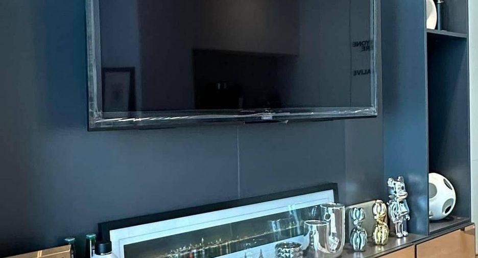 For sale 1 bed condo in Khlong Toei, Bangkok