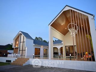 Casa en venta de 4 habitaciones en Bang Lamung, Chonburi