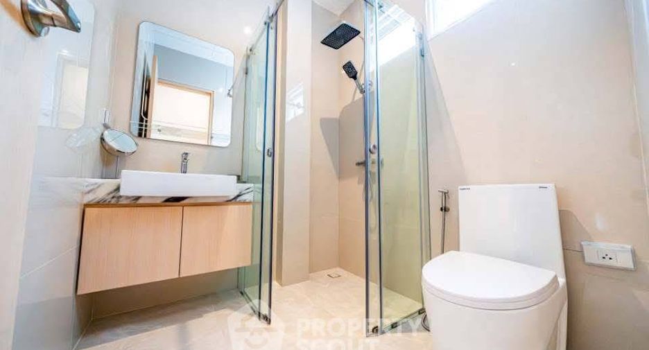 For sale 4 bedrooms house in Jomtien, Pattaya