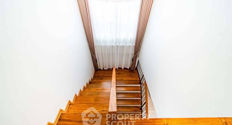 For sale 4 bedrooms house in Jomtien, Pattaya