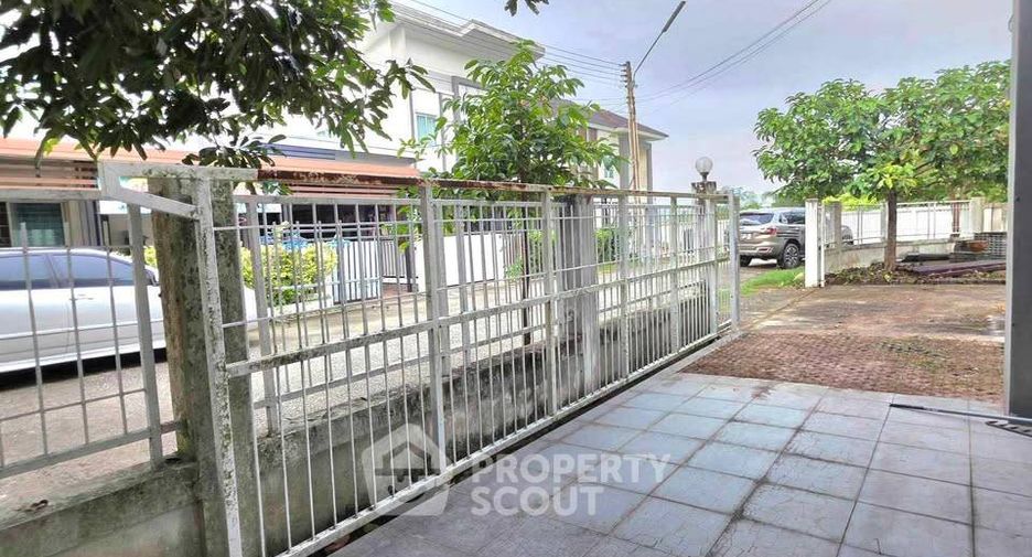 出售 3 卧室 独立屋 在 Si Racha, Chon Buri